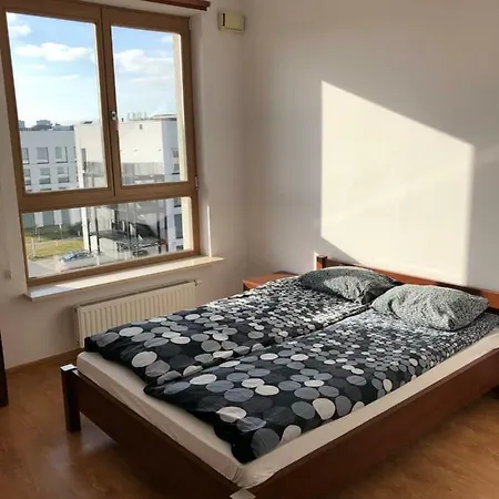 - Aparts Wilanów Ledóchowska
