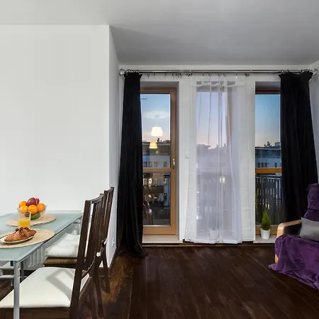 Apartment - Aparts Wilanow Ledochowska