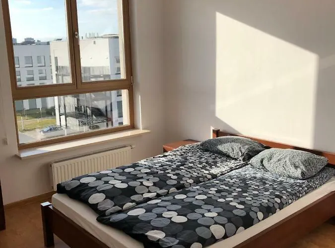 - Aparts Wilanow Ledochowska